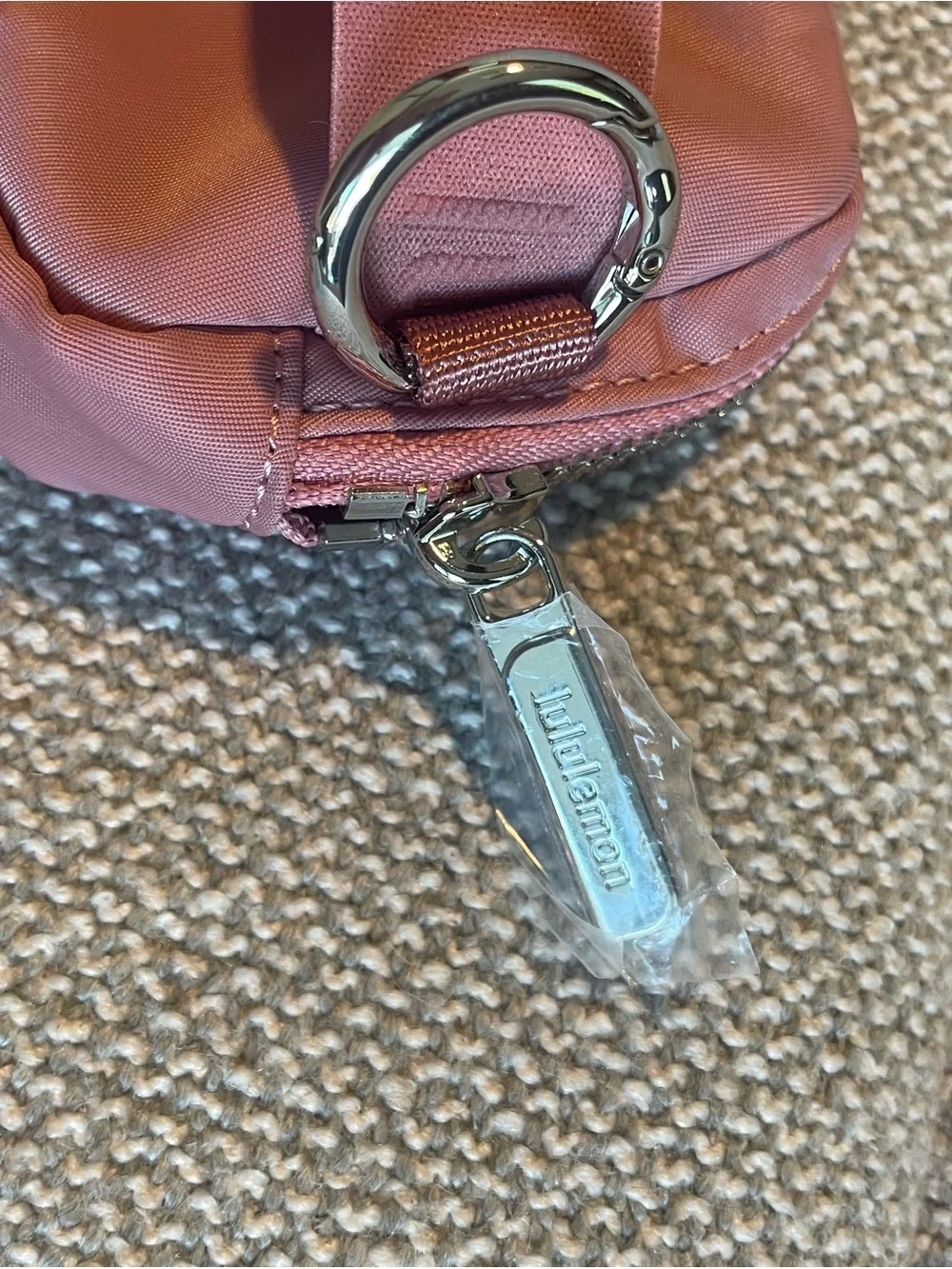 Lululemon Everywhere Belt Bag Nano - Deco Pink - Picture 5 of 8